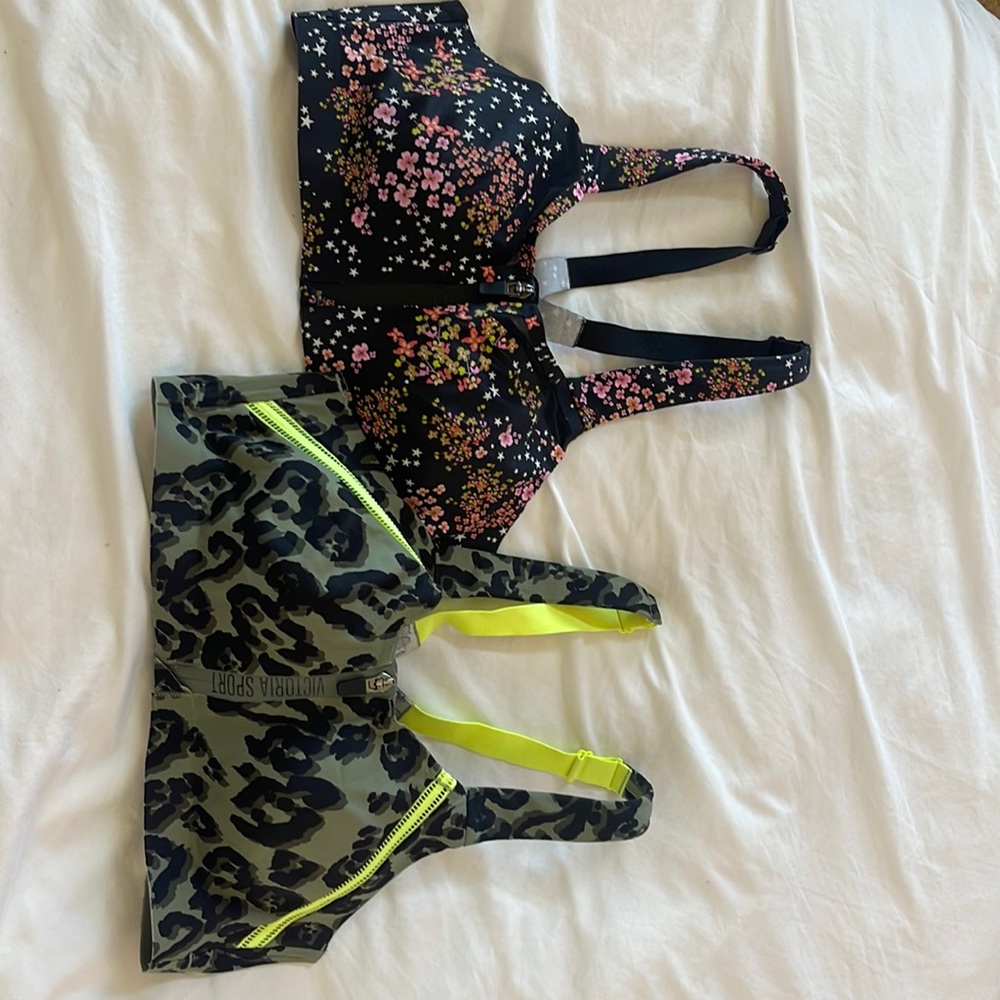 Victoria secret Bras.. never worn. 34C